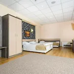 Hotel City
