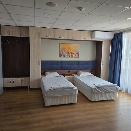 Hotel City Hotel