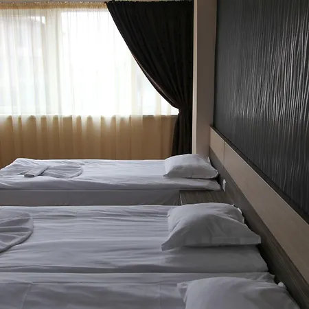 Hotel City Hotel