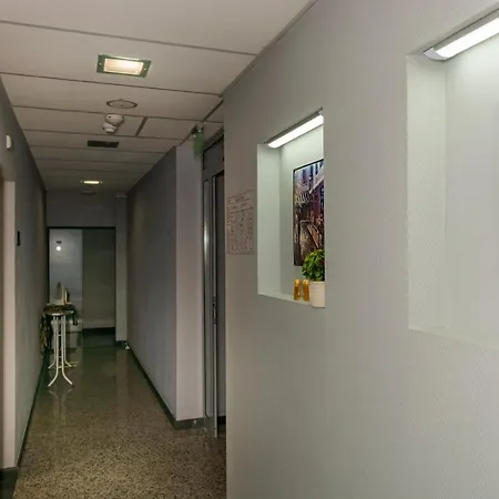 Hotel City 布尔加斯