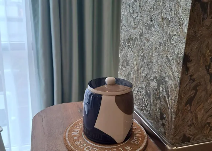 מלון Hotel City בורגאס