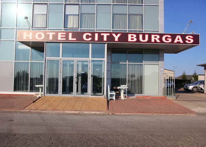 Hotel City מלון 2*